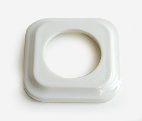 Porcelianinis viengubas rėmelis IDA, baltas Porcelianinis viengubas rėmelis IDA, baltas