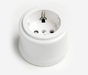 Porcelain wall socket Fontini, white