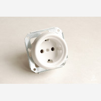 Porcelain flush-mounted wall socket, white