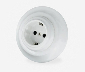 Porcelain recessed socket, white