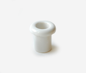 Kabeļa ievads, porcelāns, balts