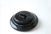 Porcelain flush-mounted 1 gang 2 pole switch IDA, black