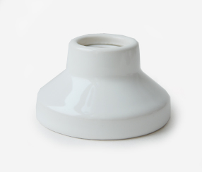  lampunpidin, posliininen E27 seinälle tai kattoon, ilman maadoitusta, valkoinen