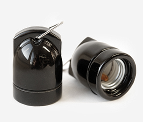 Porcelain E27 lampholder for twisted cable, black