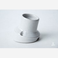 Porcelain E27 lamp holder for wall unearthed, white